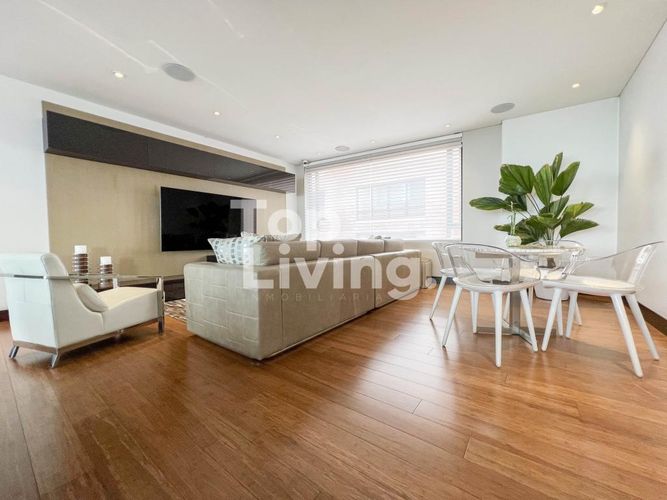 Apartamento de 4 alcobas en venta en Los Rosales, Bogotá, 394 m² · foto 12 de 24