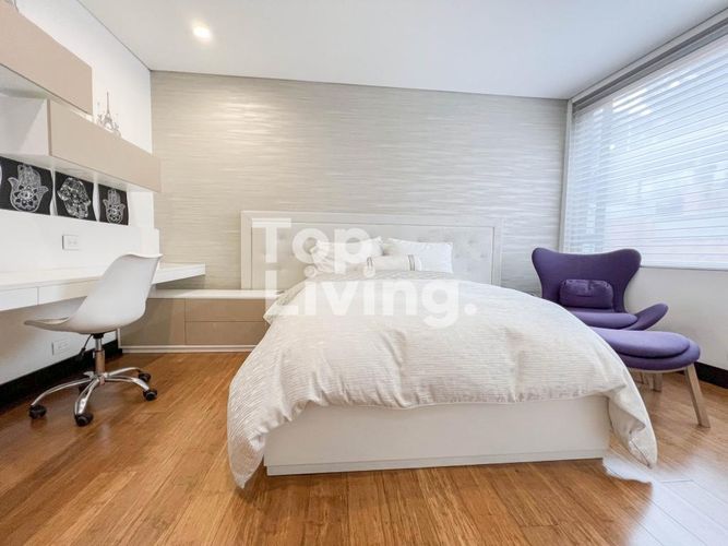Apartamento de 4 alcobas en venta en Los Rosales, Bogotá, 394 m² · foto 21 de 24