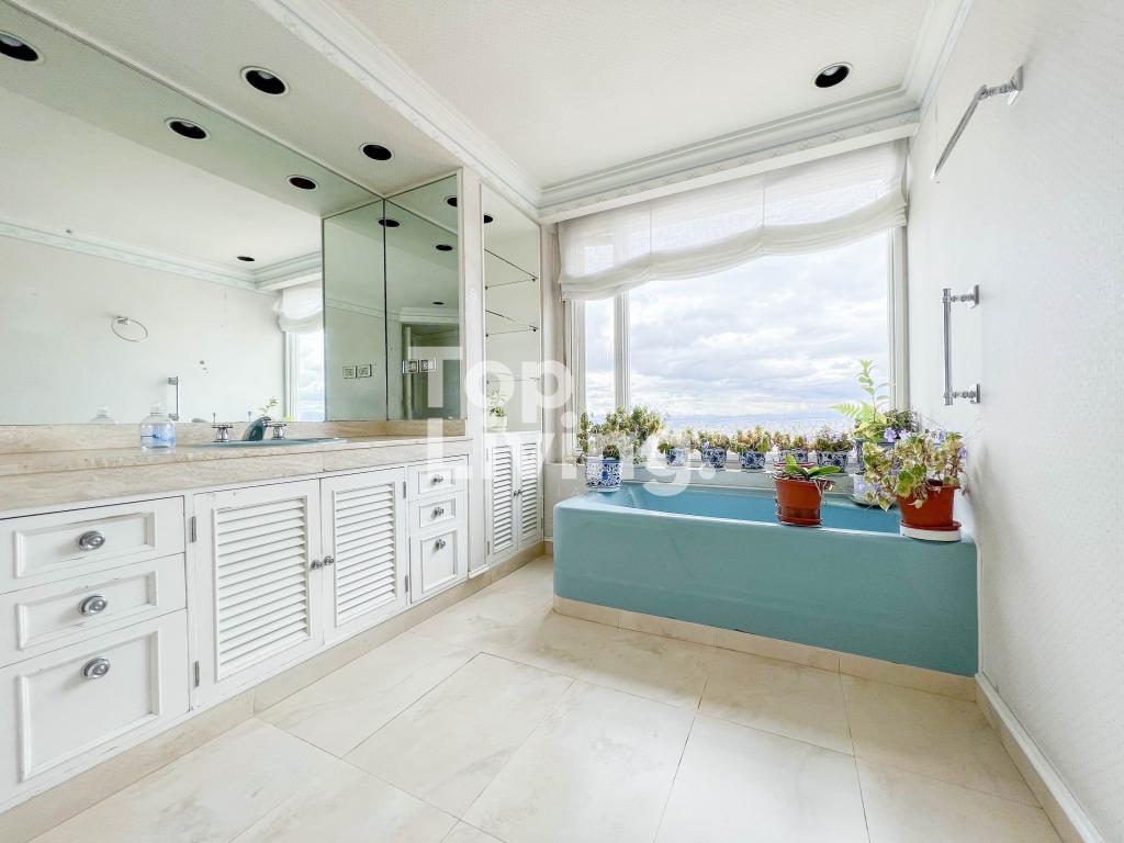 Apartamento en venta en Los Rosales, Bogotá · foto 11 de 16