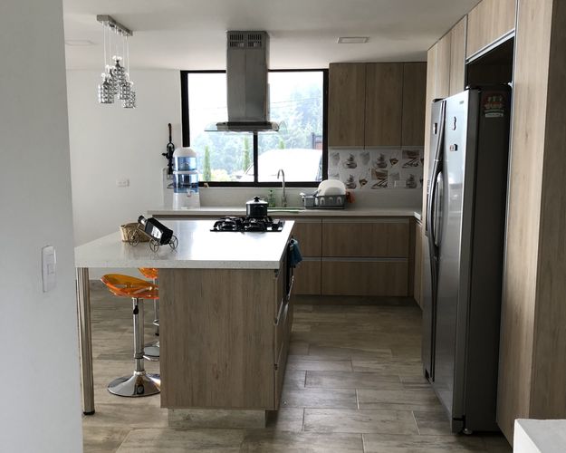Casa de 6 alcobas en venta en Altavista, Medellín, 434 m² · foto 4 de 11