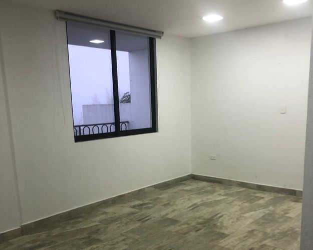 Casa de 6 alcobas en venta en Altavista, Medellín, 434 m² · foto 6 de 11