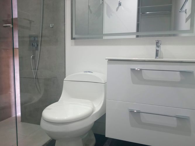 Apartamento de 3 alcobas en arriendo en El Poblado, Medellín, 175 m² · foto 19 de 19