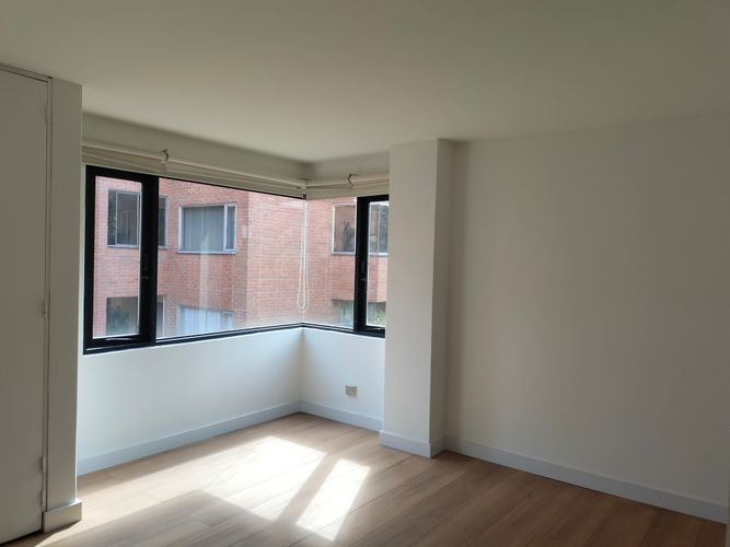 Apartamento de 3 alcobas en arriendo en El Poblado, Medellín, 235 m² · foto 13 de 20
