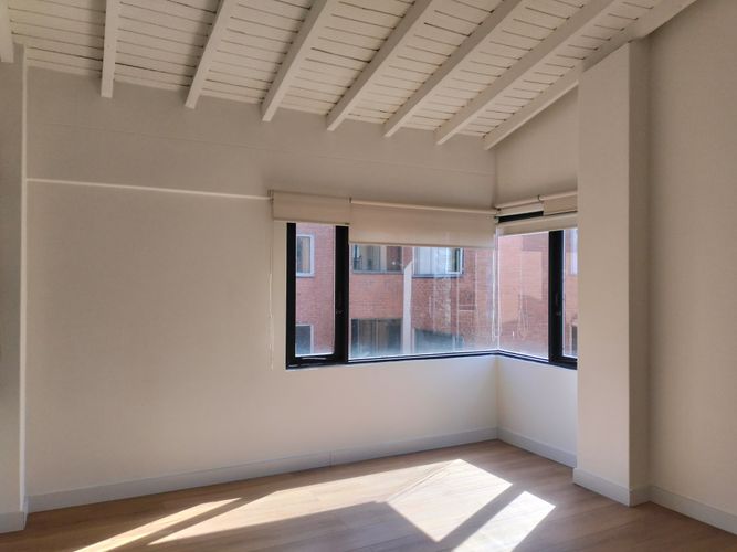 Apartamento de 3 alcobas en arriendo en El Poblado, Medellín, 235 m² · foto 14 de 20