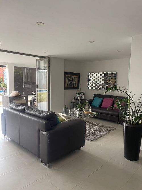 Casa de 4 alcobas en venta en Urbanizacion El Rincon Del Lago, Bucaramanga, 165 m² · foto 2 de 19