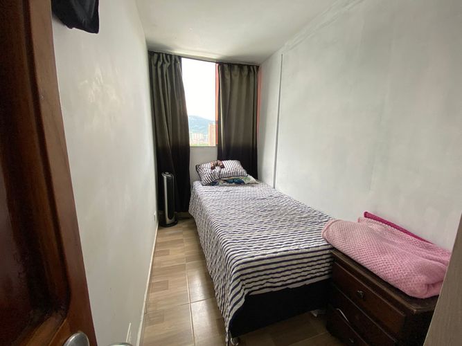 Apartamento de 3 alcobas en venta en La Navarra, Bello, 46 m² · foto 11 de 12