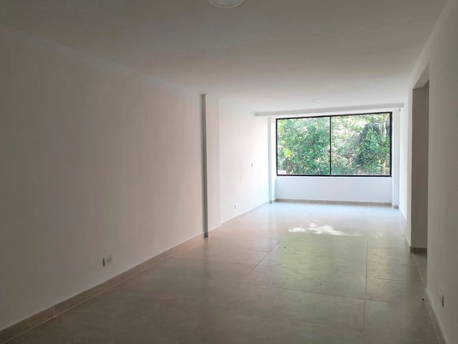 Apartamento de 3 alcobas en arriendo en La Aguacatala, Medellín, 120 m² · foto 2 de 15