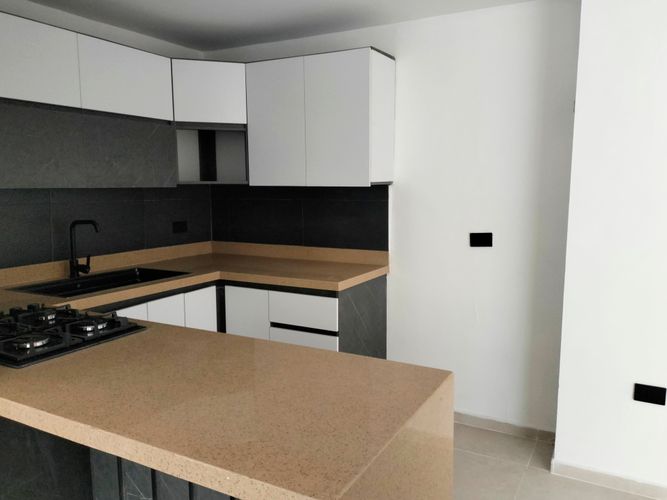 Apartamento de 3 alcobas en arriendo en La Aguacatala, Medellín, 120 m² · foto 4 de 15