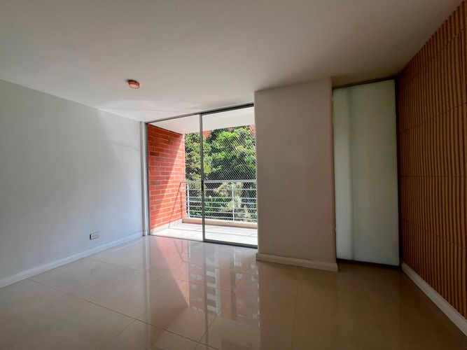 Apartamento de 3 alcobas en arriendo en Cumbres, Envigado, 100 m² · foto 2 de 20
