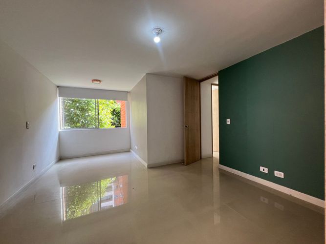 Apartamento de 3 alcobas en arriendo en Cumbres, Envigado, 100 m² · foto 3 de 20