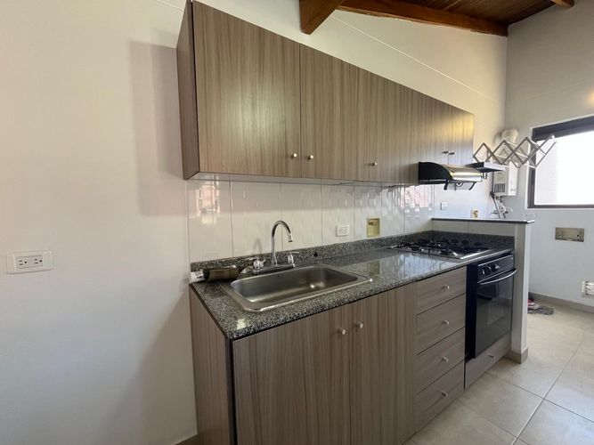 Apartamento de 1 alcoba en arriendo en El Poblado, Medellín, 98 m² · foto 8 de 14