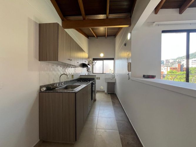 Apartamento de 1 alcoba en arriendo en El Poblado, Medellín, 98 m² · foto 9 de 14