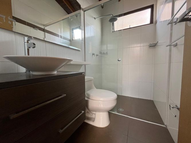 Apartamento de 1 alcoba en arriendo en El Poblado, Medellín, 98 m² · foto 11 de 14
