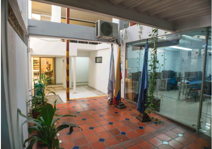 Casa de 15 alcobas en venta en Tequendama, Cali, 550 m² · foto 5 de 8