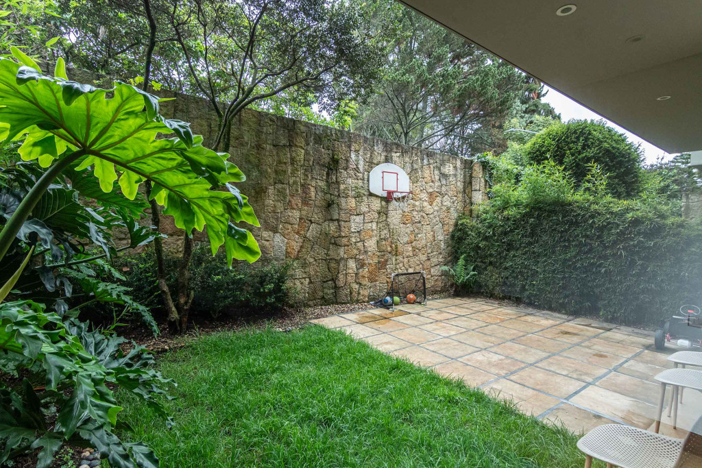 Casa en venta en Santa Barbara Alta, Bogotá · foto 12 de 19