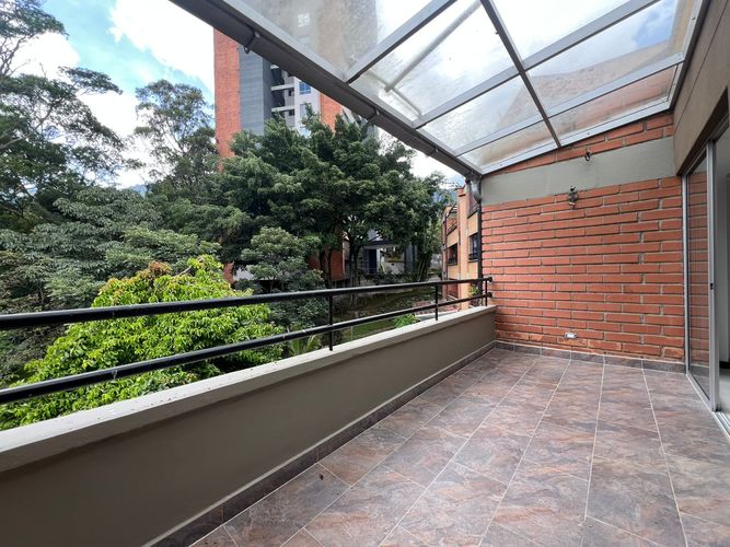 Apartamento de 3 alcobas en arriendo en Conjunto Residencial Isla Fuerta, Envigado, 89 m² · foto 16 de 17