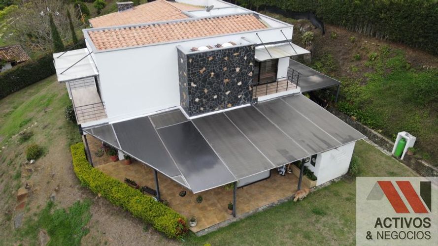 Finca en venta en Machado, Copacabana, 2800 m² · foto 3 de 9