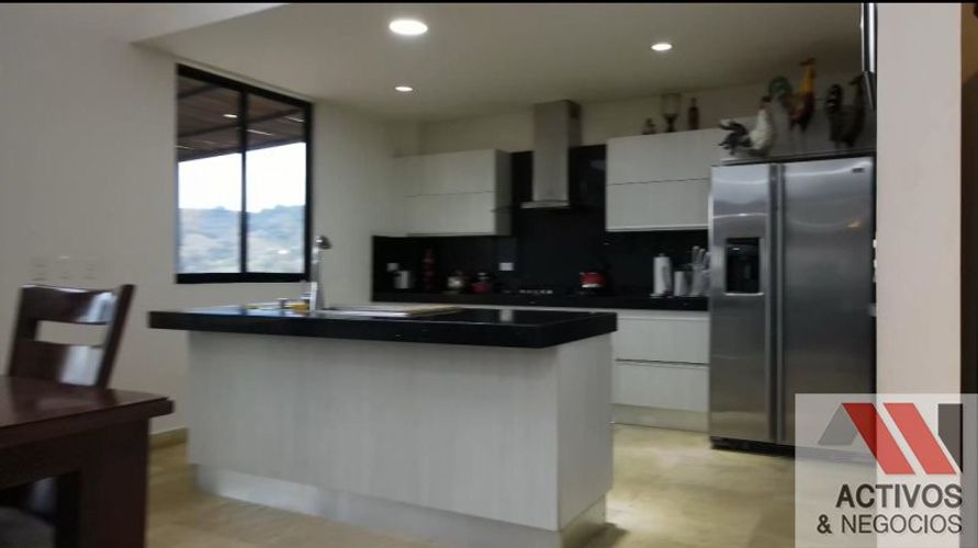 Finca en venta en Machado, Copacabana, 2800 m² · foto 4 de 9