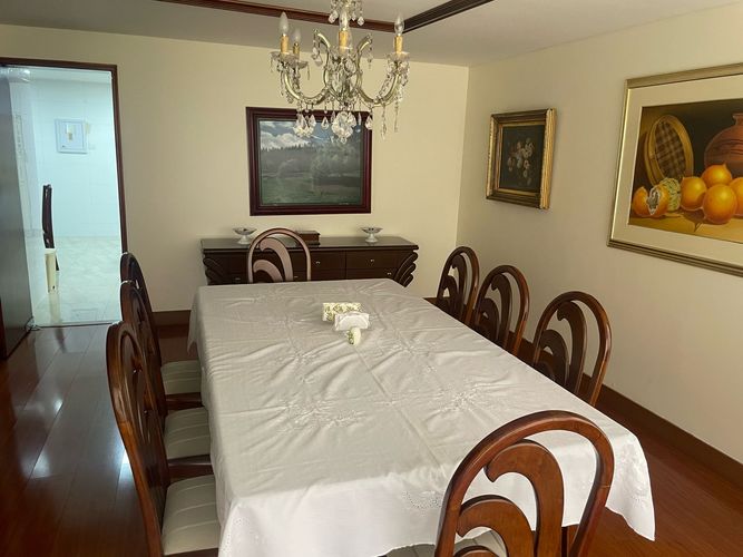 Casa de 4 alcobas en venta en Chicó Navarra, Bogotá, 619 m² · foto 5 de 24