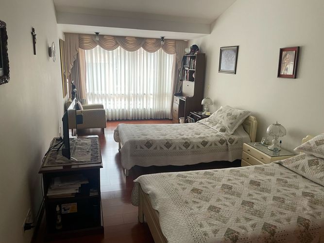 Casa de 4 alcobas en venta en Chicó Navarra, Bogotá, 619 m² · foto 8 de 24