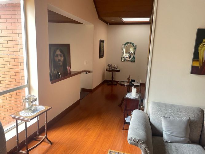 Casa de 4 alcobas en venta en Chicó Navarra, Bogotá, 619 m² · foto 12 de 24