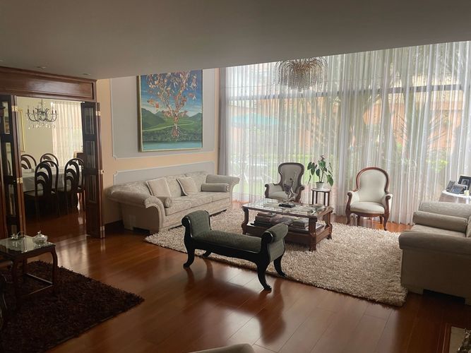 Casa de 4 alcobas en venta en Chicó Navarra, Bogotá, 619 m² · foto 17 de 24
