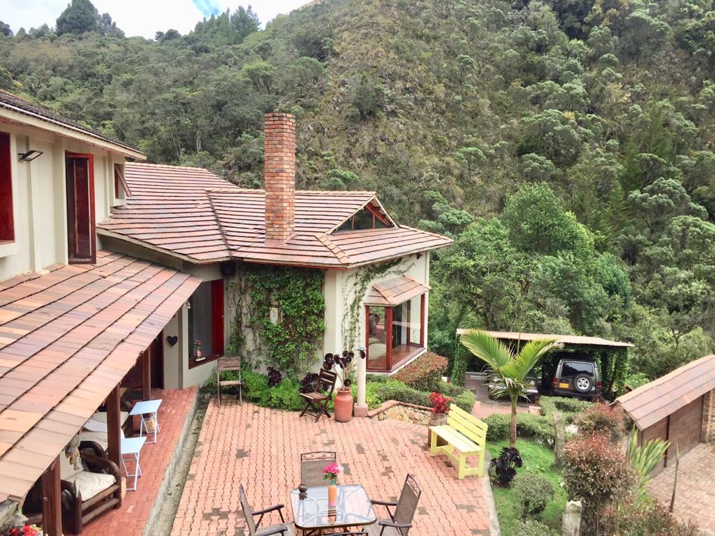 Casa en venta en El Libano, La Calera · foto 2 de 24