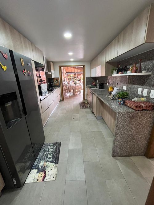 Casa de 5 alcobas en venta en Urbanizacion El Rincon Del Lago, Bucaramanga, 300 m² · foto 17 de 24
