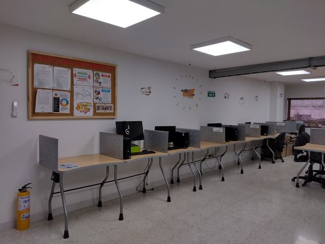 Oficina en arriendo en Versalles, Cali, 220 m² · foto 2 de 23
