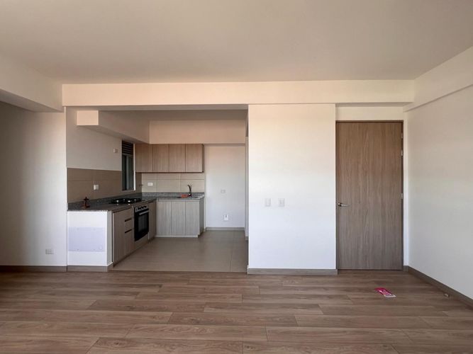 3BR Apartment in Santa ana (79 m²) - 2