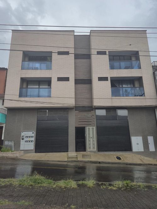 Bodega en arriendo en Jardines Montesacro, Itagüí, 330 m² · foto 9 de 9