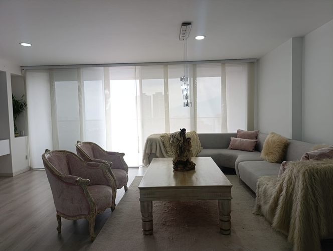 Apartamento de 3 alcobas en venta en El Poblado, Medellín, 127 m² · foto 3 de 19