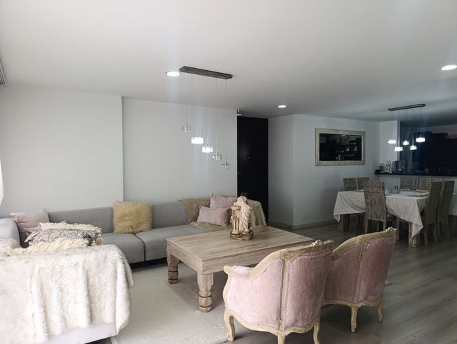 Apartamento de 3 alcobas en venta en El Poblado, Medellín, 127 m² · foto 4 de 19