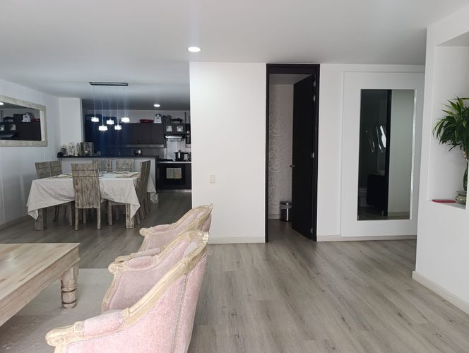 Apartamento de 3 alcobas en venta en El Poblado, Medellín, 127 m² · foto 6 de 19