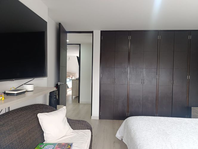 Apartamento de 3 alcobas en venta en El Poblado, Medellín, 127 m² · foto 15 de 19