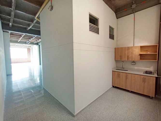 Bodega en arriendo en Belén, Medellín, 152 m² · foto 8 de 12