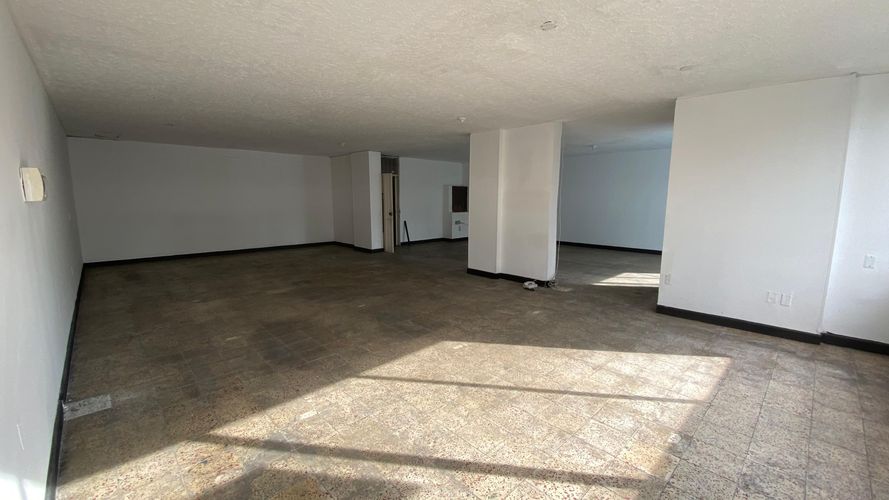 Oficina en venta en San Alonso, Bucaramanga, 198 m² · foto 13 de 15