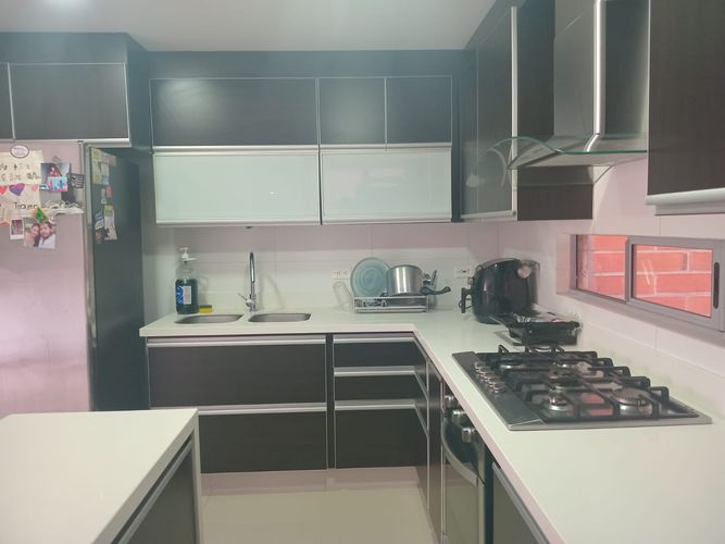 Apartamento de 3 alcobas en arriendo en Loma Del Esmeraldal, Envigado, 93 m² · foto 6 de 19
