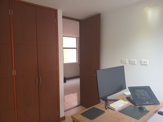 Apartamento de 3 alcobas en arriendo en Loma Del Esmeraldal, Envigado, 93 m² · foto 9 de 19