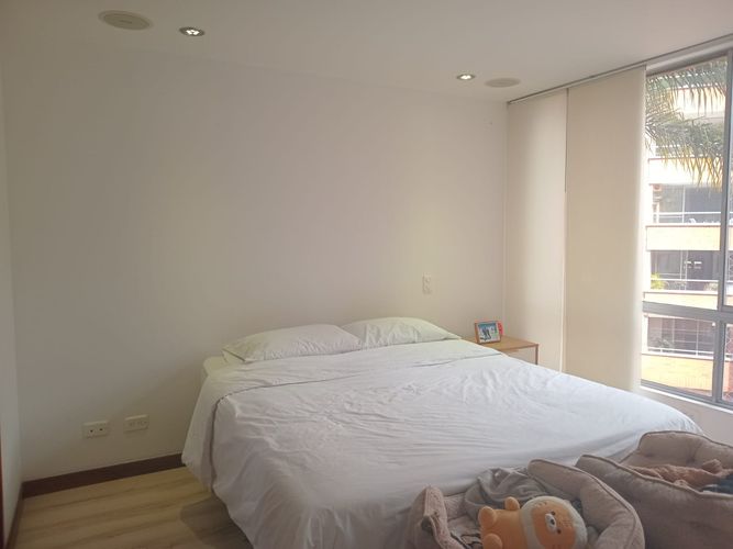 Apartamento de 3 alcobas en arriendo en Loma Del Esmeraldal, Envigado, 93 m² · foto 11 de 19