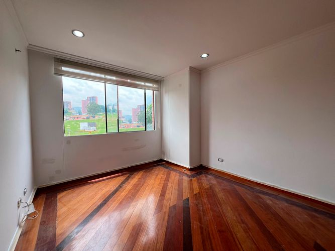 Apartamento de 3 alcobas en arriendo en Los Balsos, Medellín, 115 m² · foto 9 de 16