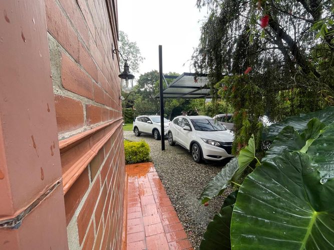 Casa de 4 alcobas en venta en Llano Grande, Rionegro, 260 m² · foto 13 de 24