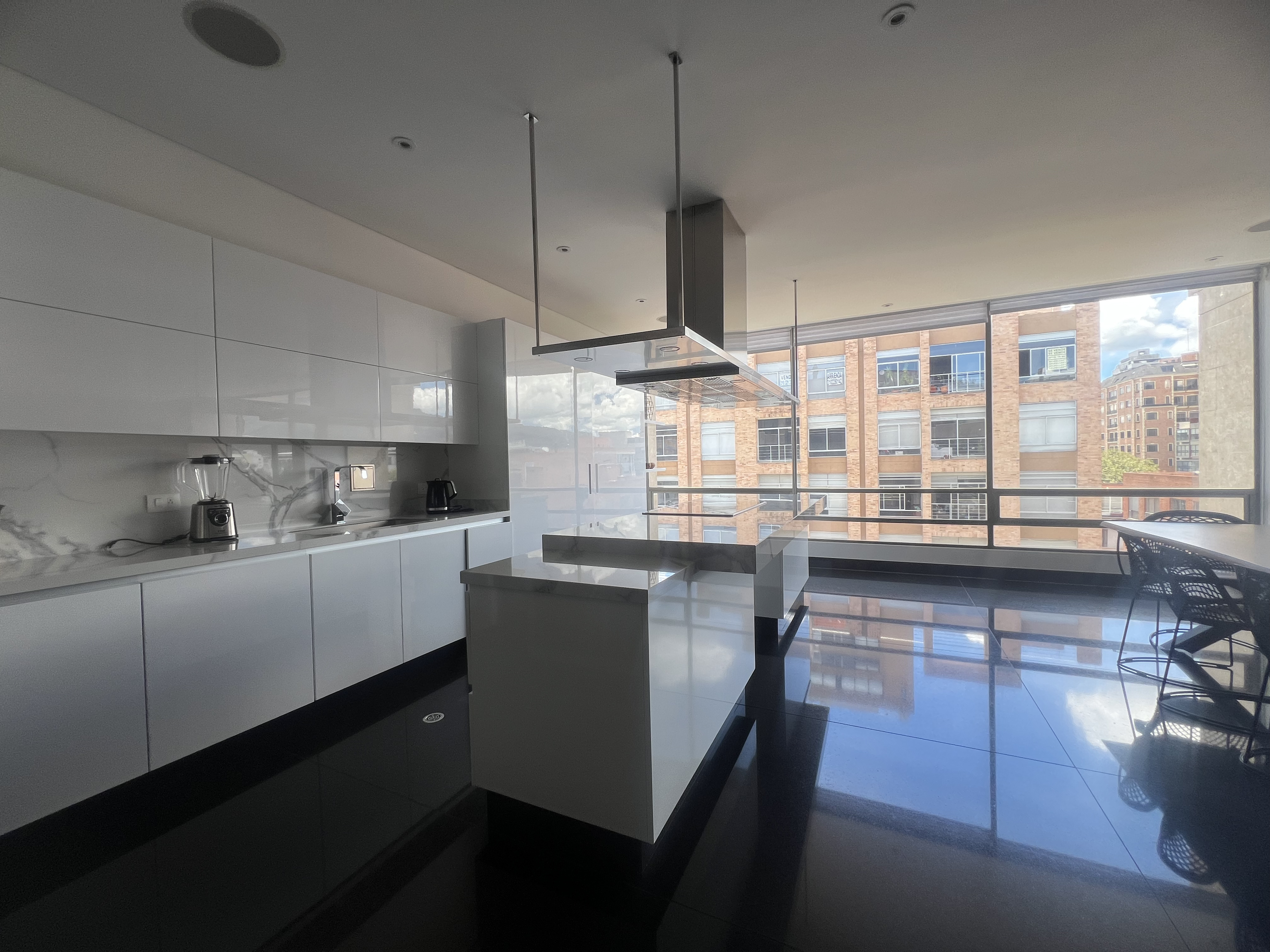 CALLE 97 19A-33 - Photo 3