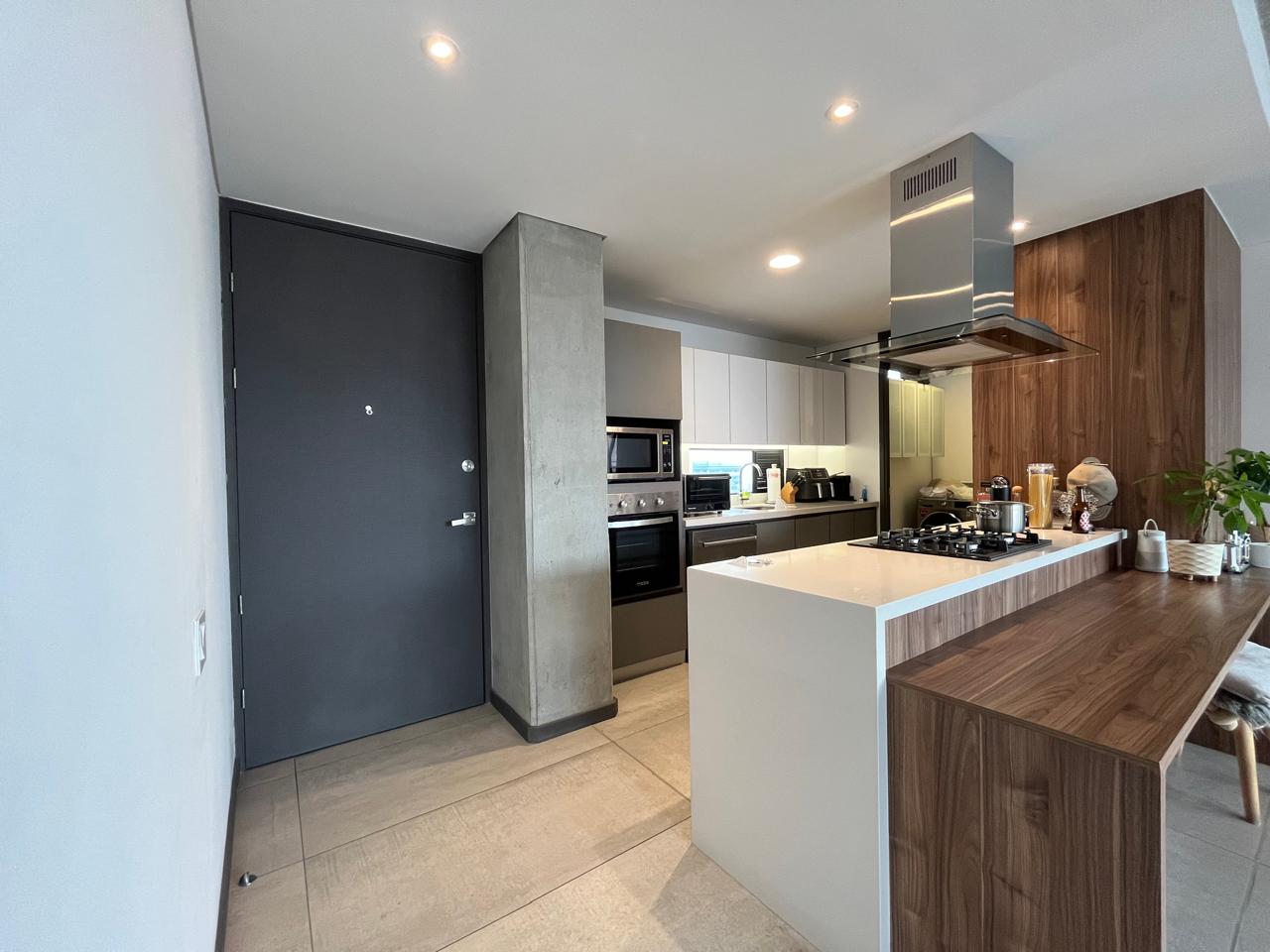 Apartamento en arriendo en El Poblado, Medellín · foto 6 de 16