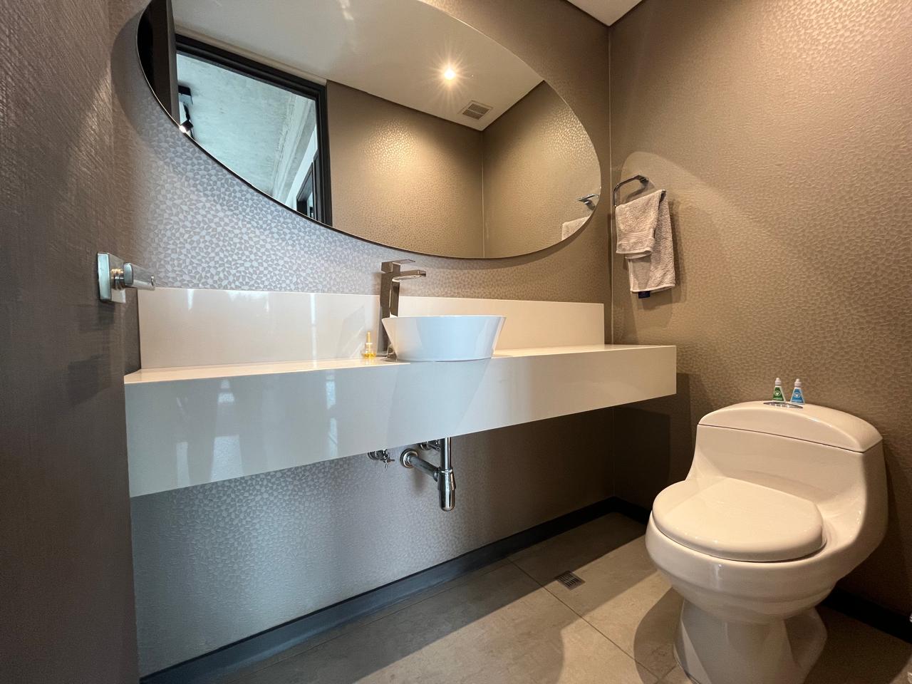 Apartamento en arriendo en El Poblado, Medellín · foto 16 de 16