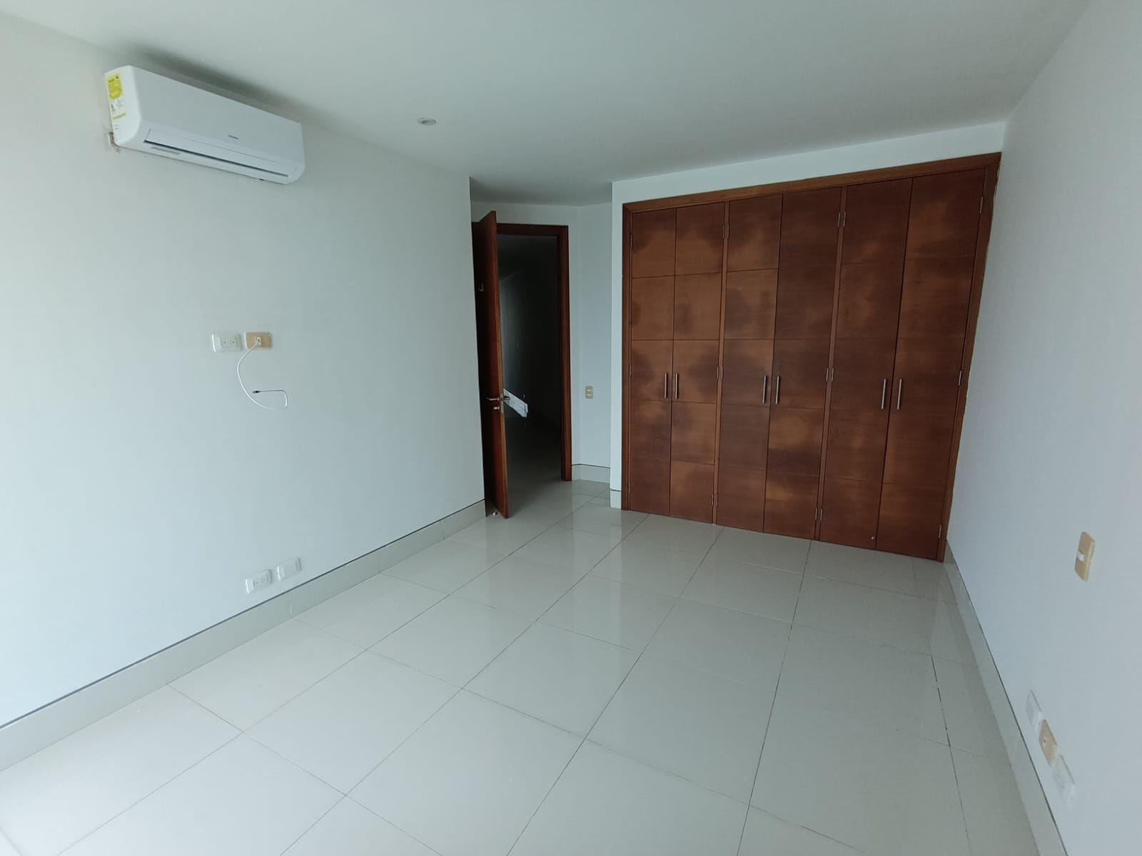 Apartamento en Arriendo en Bocagrande, Cartagena en Cartagena, de Inmobiliaria Segrera Mutis S.A.S.