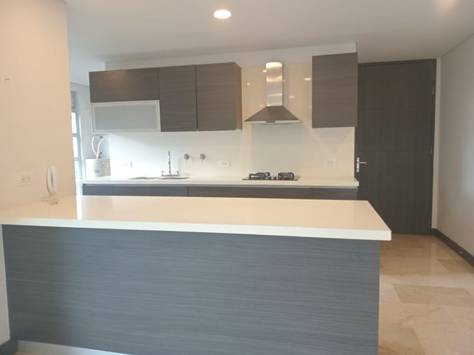 Apartamento de 3 alcobas en venta en El Poblado, Medellín, 146 m² · foto 5 de 18
