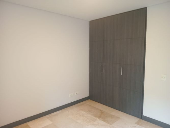 Apartamento de 3 alcobas en venta en El Poblado, Medellín, 146 m² · foto 10 de 18