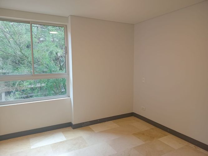 Apartamento de 3 alcobas en venta en El Poblado, Medellín, 146 m² · foto 14 de 18