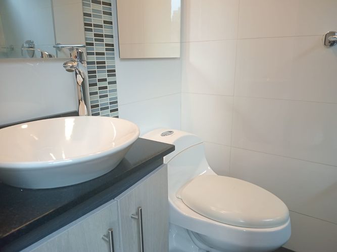 Apartamento de 3 alcobas en venta en El Poblado, Medellín, 146 m² · foto 17 de 18